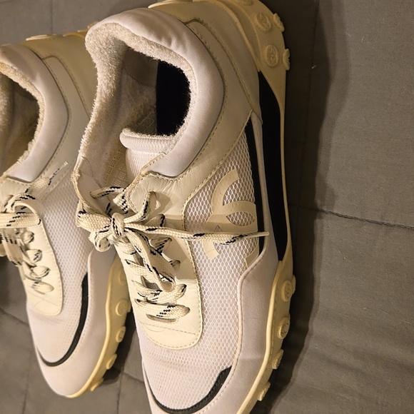 Chanel Calfskin Mesh Womens Logo Sneakers White - Picture 3 of 7